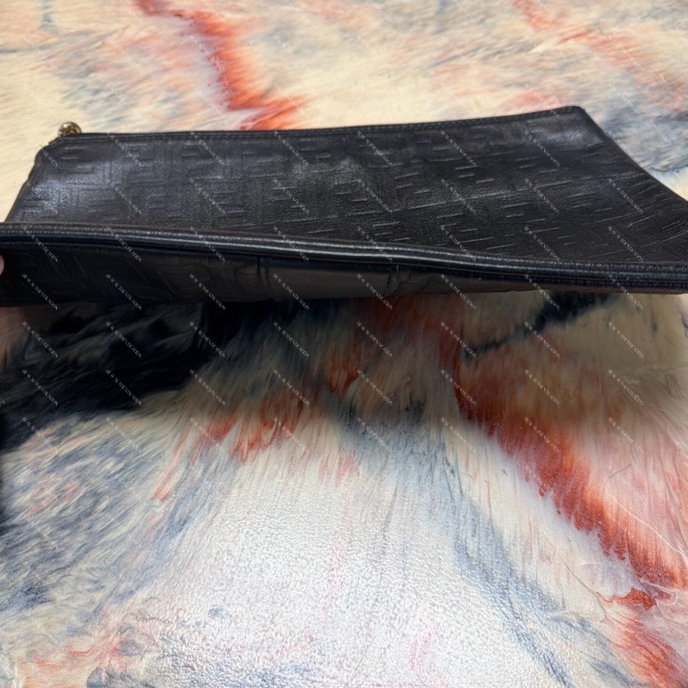 Vintage Fendi Embossed Black Leather Bag comes with COA - Picture 6 of 14